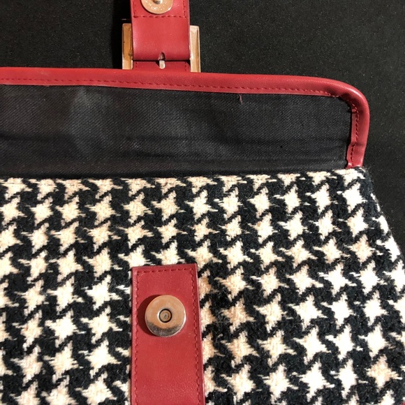 Houndstooth Clutch - Picture 2 of 3